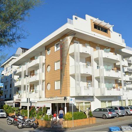 Hotel Record Riccione Esterno foto