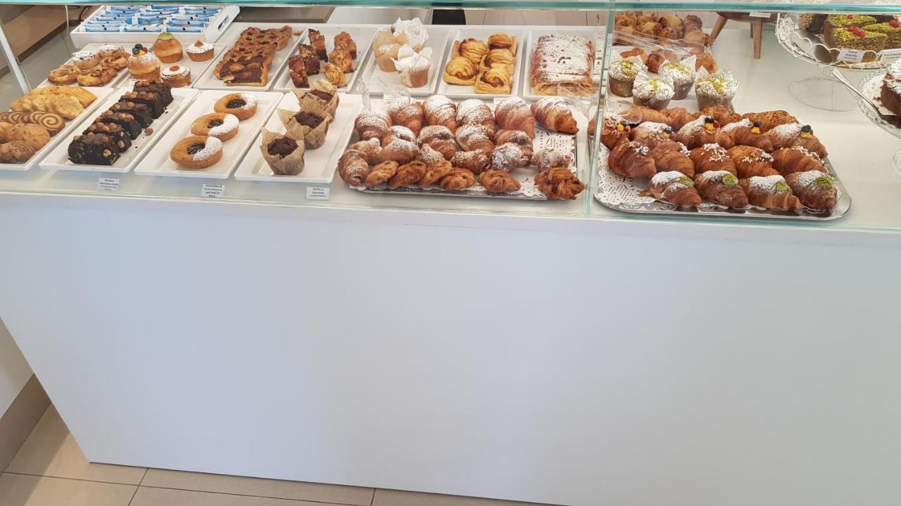 Hotel Record Riccione Esterno foto